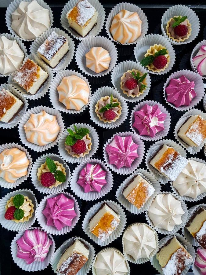 Dwor Karwacz Bed & Breakfast Przasnysz Eksteriør bilde