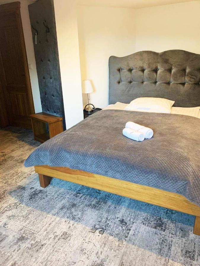 Dwor Karwacz Bed & Breakfast Przasnysz Eksteriør bilde